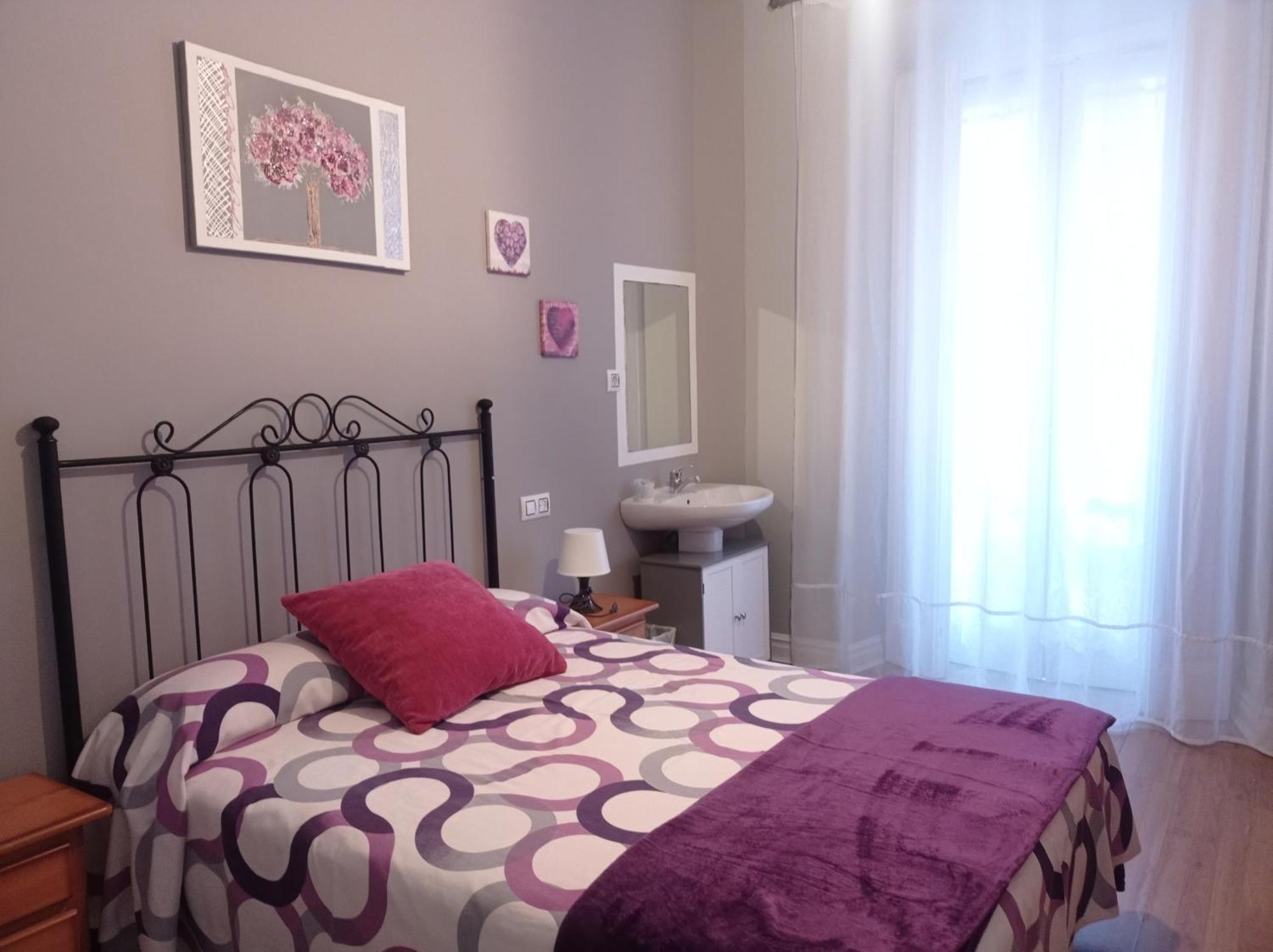 Hospedaje Don Pelayo Gijon Room photo