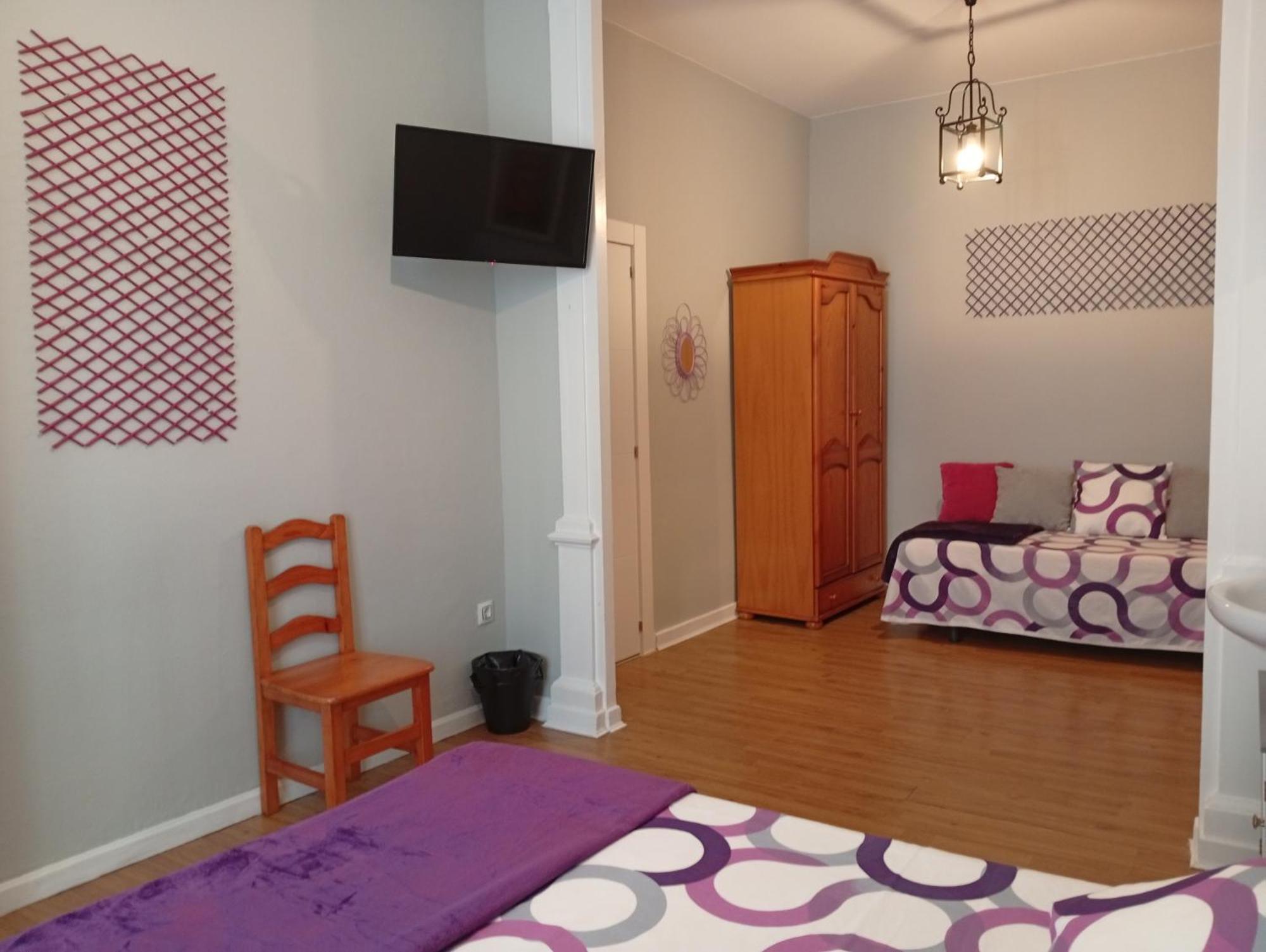 Hospedaje Don Pelayo Gijon Room photo